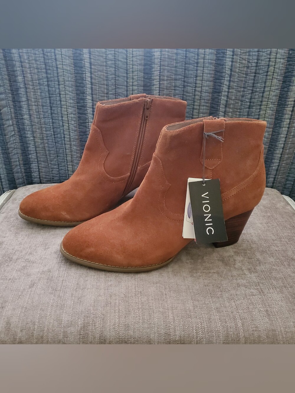 Vionic Windom Suede Booties NWT